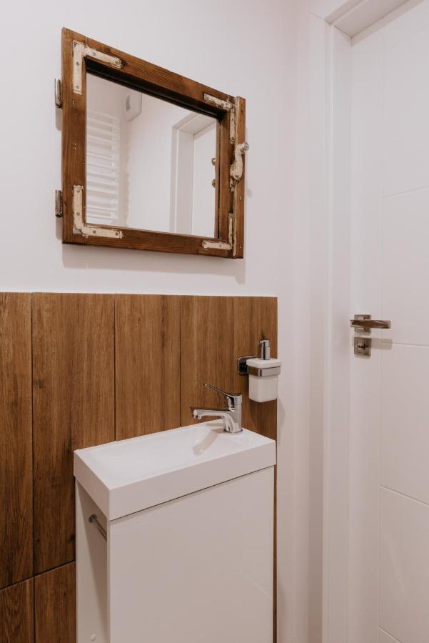 Apartment Old Town Wroclaw-2floor Private Parking